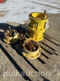 373 - SPACERS & HUBS