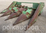 8268 - JOHN DEERE 444 CORN HEAD