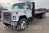 8384 - (1987) DT466 INT FLATBED TRUCK (VIN# 86168181005)