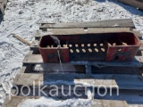 893 - IH SUITCASE WEIGHT BRACKET
