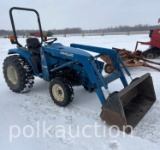 899 - NEW HOLLAND 1925 COMPACT TRACTOR (SN# G004024)