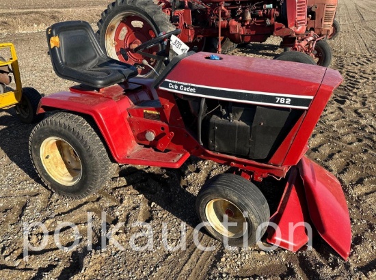 8731 - CUB CADET 782 L&G (SN# 2050594U675338)