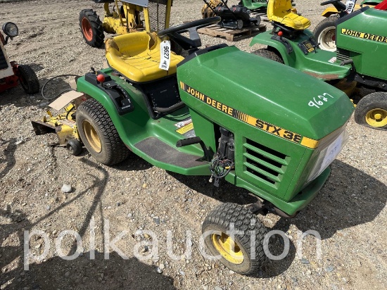 9627 - JOHN DEERE STX38 L&G (SN# M00STXB025457)