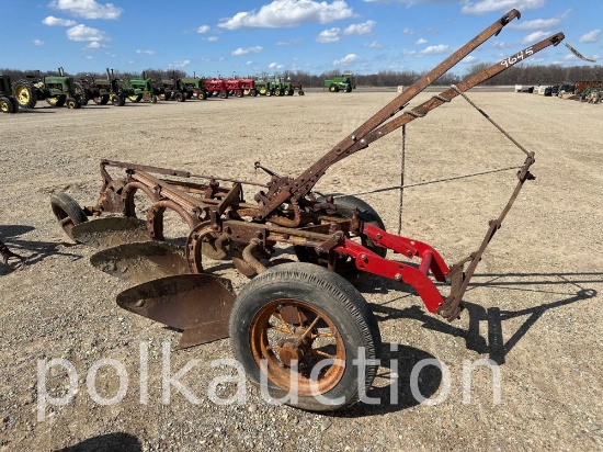 9645 - MINNEAPOLIS MOLINE 3BTM PLOW
