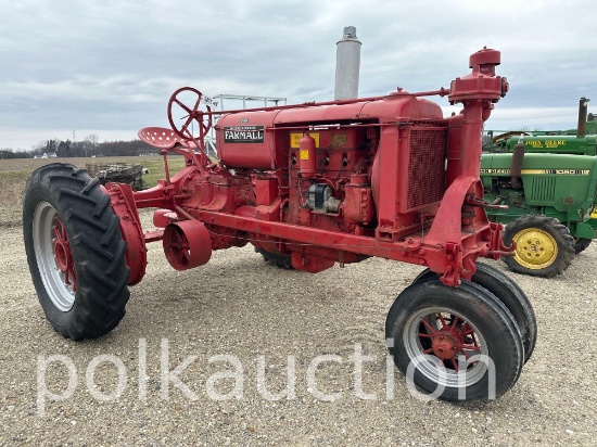 9818 - FARMALL F-30 (SN# 26188)