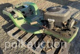 9213 - BRIGGS & STRATTON 11.5 ENGINE ON JD L&G CHASSIS