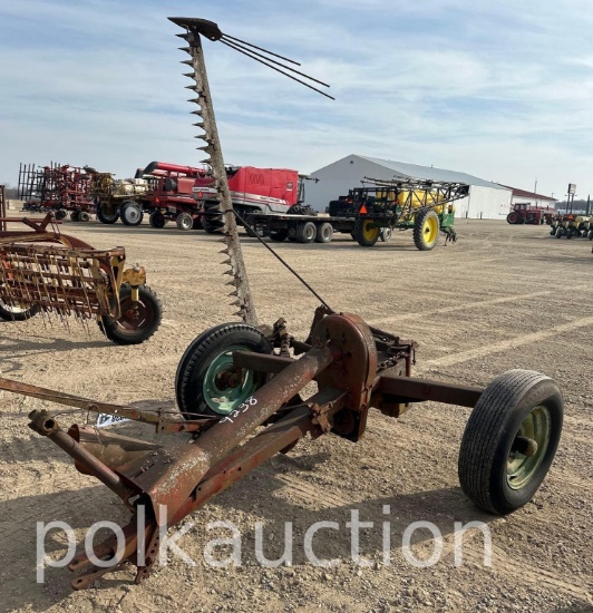 9238 - DAVID-BRADLEY 7' SICKLE MOWER - PULL TYPE