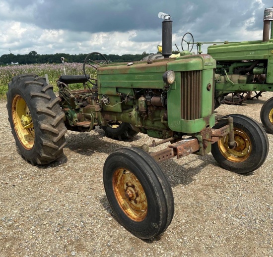 10821 - JOHN DEERE 420 W (SN# 81024)