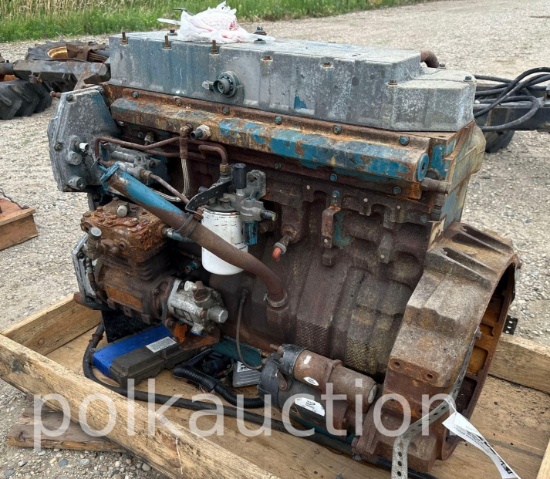 11252 - DIESEL ENGINE FROM A 2002 INTERNATIONAL 4900