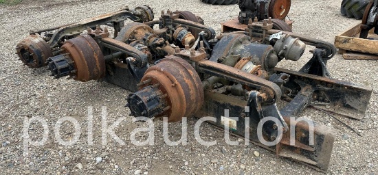 11254 - REAR CHASSIS w/ FRONT AXLE FROM A (2005) FREIGHTLINER SEMI