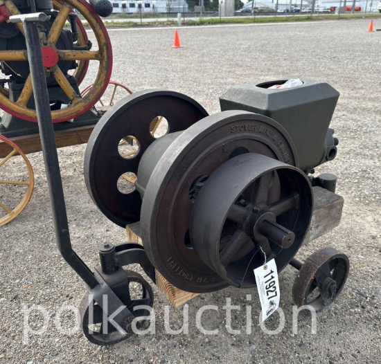 11927 - STOVER CT4 HIT AND MISS ENGINE