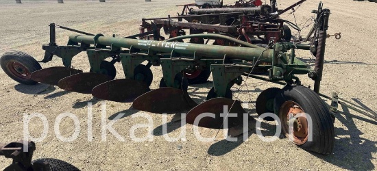 10674 - OLIVER 5 BTM PULL TYPE PIPE PLOW - 16"