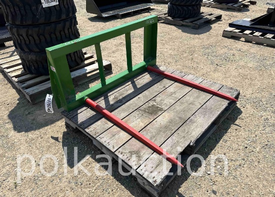 10762 - BALE SPEAR ATTACHMENT FOR JOHN DEERE