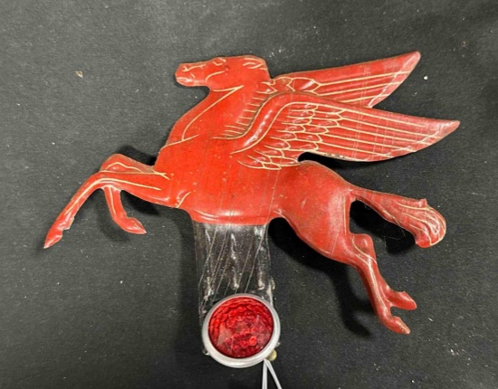 MOBIL PEGASUS TOPPER - 5.5" x 4.5"