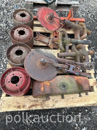 PALLET OF IH PULLEYS, ETC (WF)
