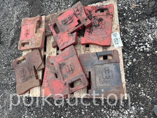 (8) IH SUITCASE WEIGHTS (SOLD x $) (WF)