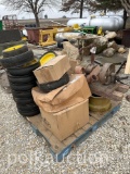 PALLET OF JOHN DEERE PLANTER PARTS (WF)