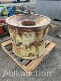 (2) JOHN DEERE REAR WEIGHTS (SOLD x $)