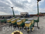 JOHN DEERE 4100 4-ROW PLANTER (WF)