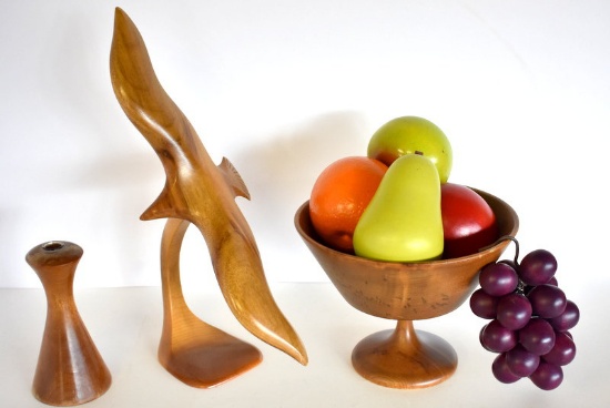 MID-CENTURY MYRTLE WOOD & WOODEN FRUIT