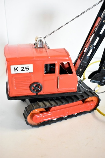 REMOTE CONTROL POWER K25 PRESSED METAL TOY CRANE