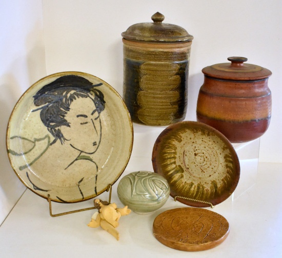 ASSORTED POTTERY