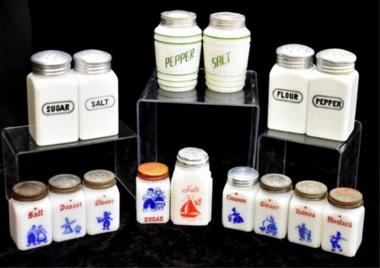 DEPRESSION ERA KITCHEN RANGE SHAKERS