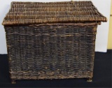 ANTIQUE WICKER FISHING CREEL