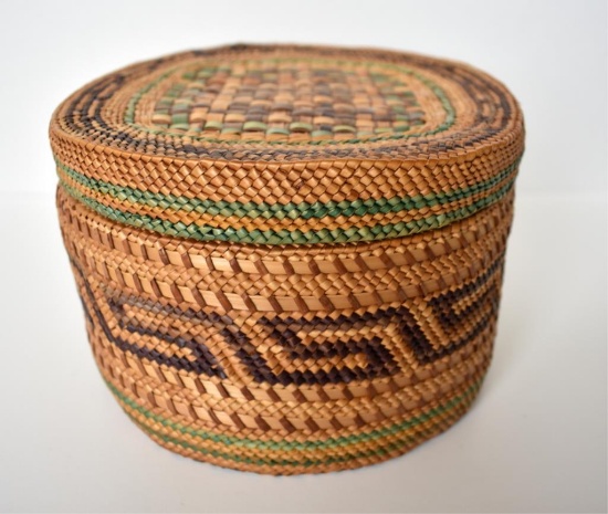 ANTIQUE NOOTKA/MAKAH COVERED BASKET