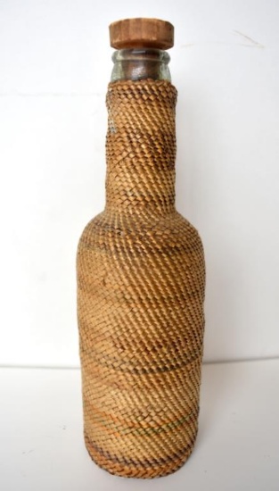 ANTIQUE NOOTKA/MAKAH BOTTLE BASKET