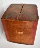 ANTIQUE NORTHWEST COAST RED CORNER CEDAR BOX