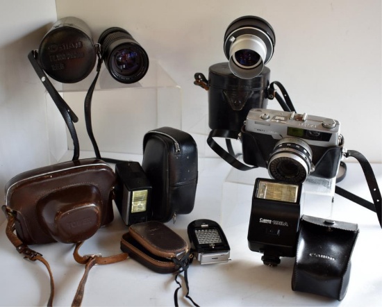 VINTAGE CAMERAS & ACCESSORIES