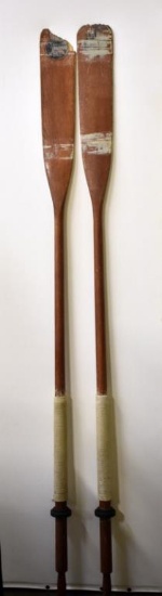 PAIR OF VINTAGE SMOKERS WOODEN OARS