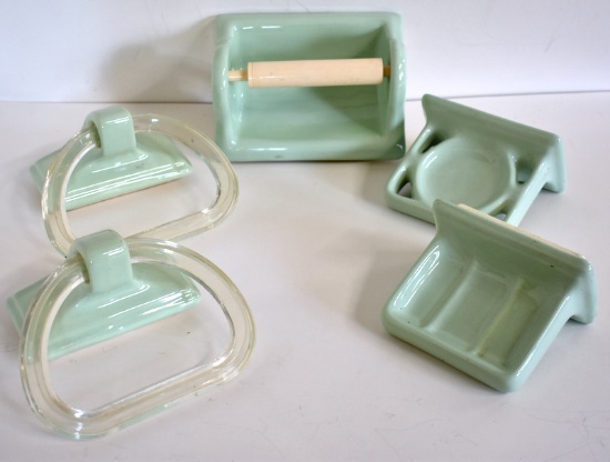 1930s BATHROOM ACCESSORIES - CASA CHARITY ITEM