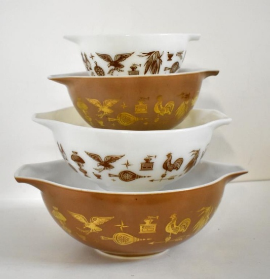 SET OF FOUR PYREX NESTING BOWLS