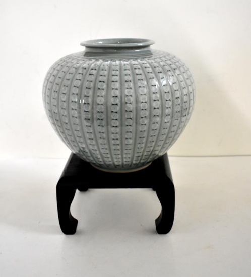 ASIAN POTTERY VASE WITH STAND