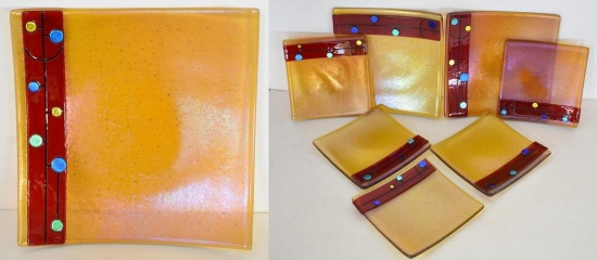 EIGHT ART GLASS PLATES BY CALIFORNIA ARTISAN