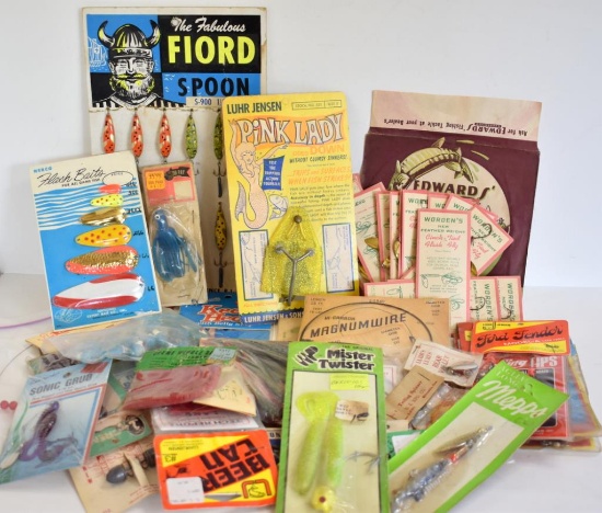 LARGE ASSORTMENT OF VINTAGE FISHING TACKLE (NOS)