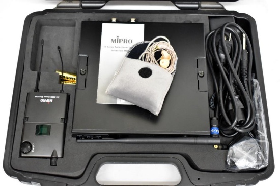 MIPRO MI-808T TRANSMITTER W/ 808R IN-EAR MONITORS