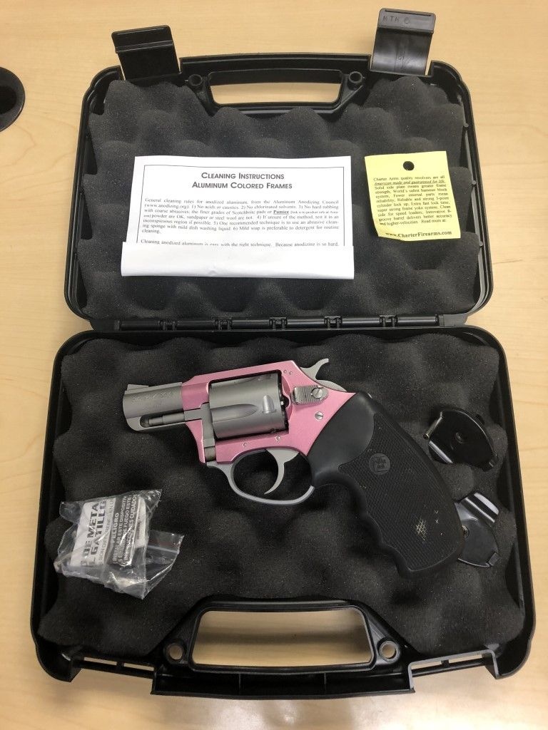 Charter Arms Pink Lady Revolver Sn 38 Special Pink Receiver Pl Firearms Military Artifacts Firearms Pistols Revolvers Online Auctions Proxibid