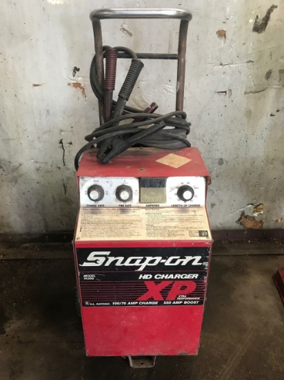 Snap-On YA268 XP Heavy Duty Charger  100/70 Amp  550 Amp Boost