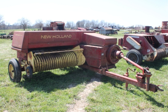 NH 315 Square Baler CN: 307