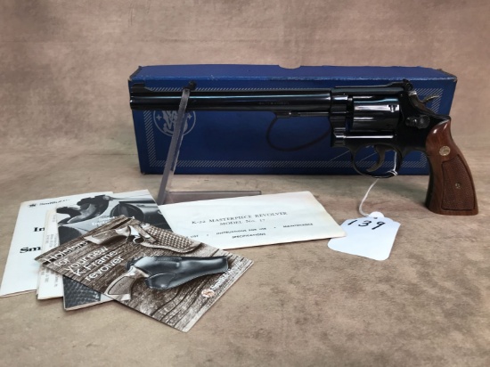 139. S&W Mod. 17-4 .22LR, 8?” Barrel, Factory Box SN:95K1853