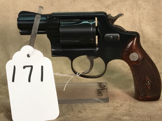 171. S&W .38SPL. Revolver SN:6458