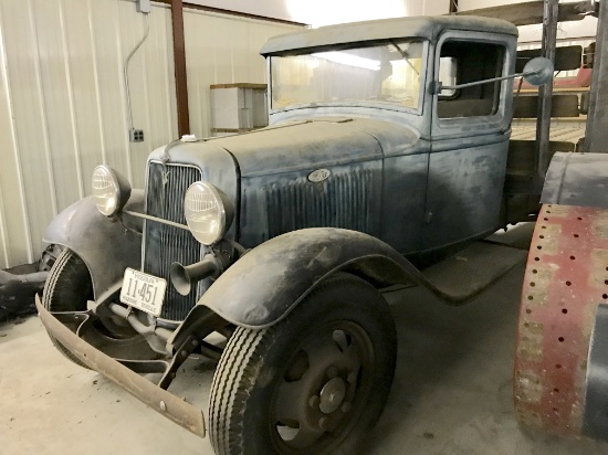 LOT 13: 1934 Ford 1½-Ton Project Truck