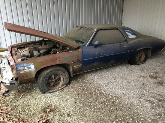 LOT 15: 1973 Pontiac GTO Project/Parts Car