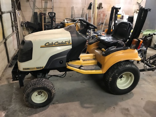 Cub Cadet 5254 Sub-Compact Tractor