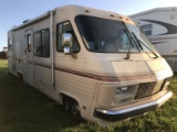 244. 1986 Pace Arrow 26’ Motorhome, Chevrolet Chassis, Clean Interior 2 Swivel Chairs Sofa 3-Burner