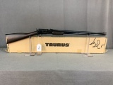 136. Taurus Thunderbolt Mod. 45 .45 Colt w/ Box SN:AU1429