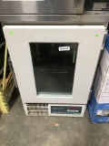 New Brunswick Scientific Innova 4230 Refrigerated Benchtop Incubator